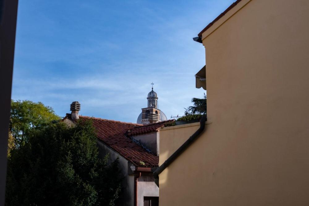 Isabel Apartaments Old Town Padova Luaran gambar